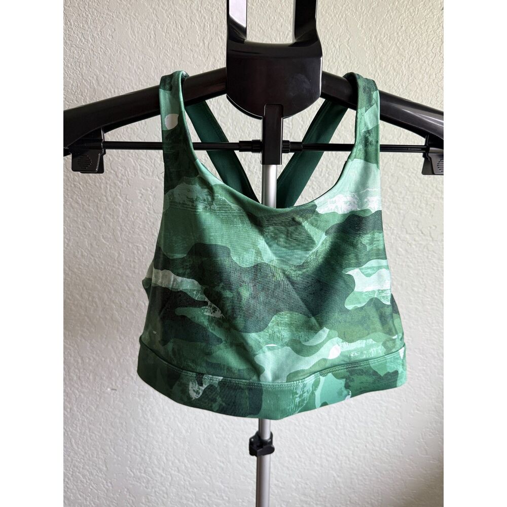 FABLETICS Women’s No-Bounce Sports Bra Celadon Zenith Camo Camouflage Small